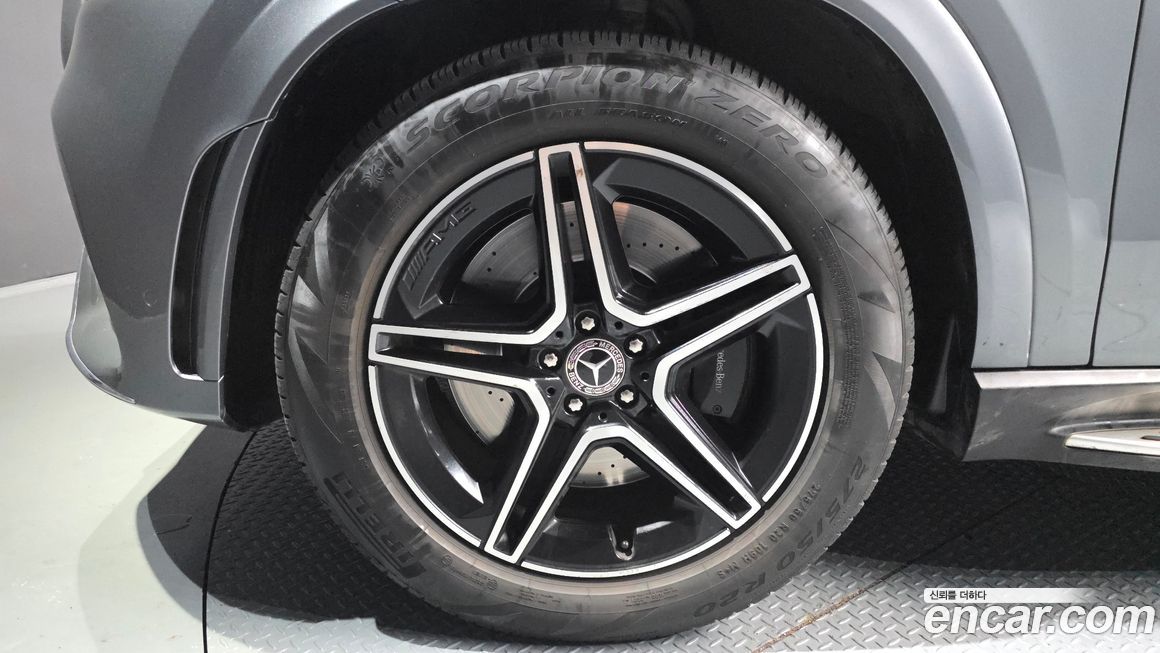 Mercedes-Benz GLE-Class 2021