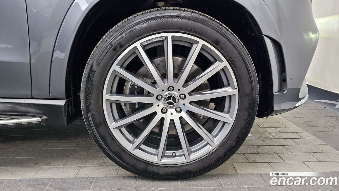 Mercedes-Benz GLS-Class 2021