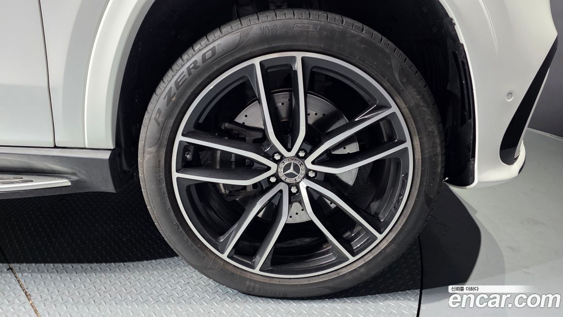 Mercedes-Benz GLS-Class 2024