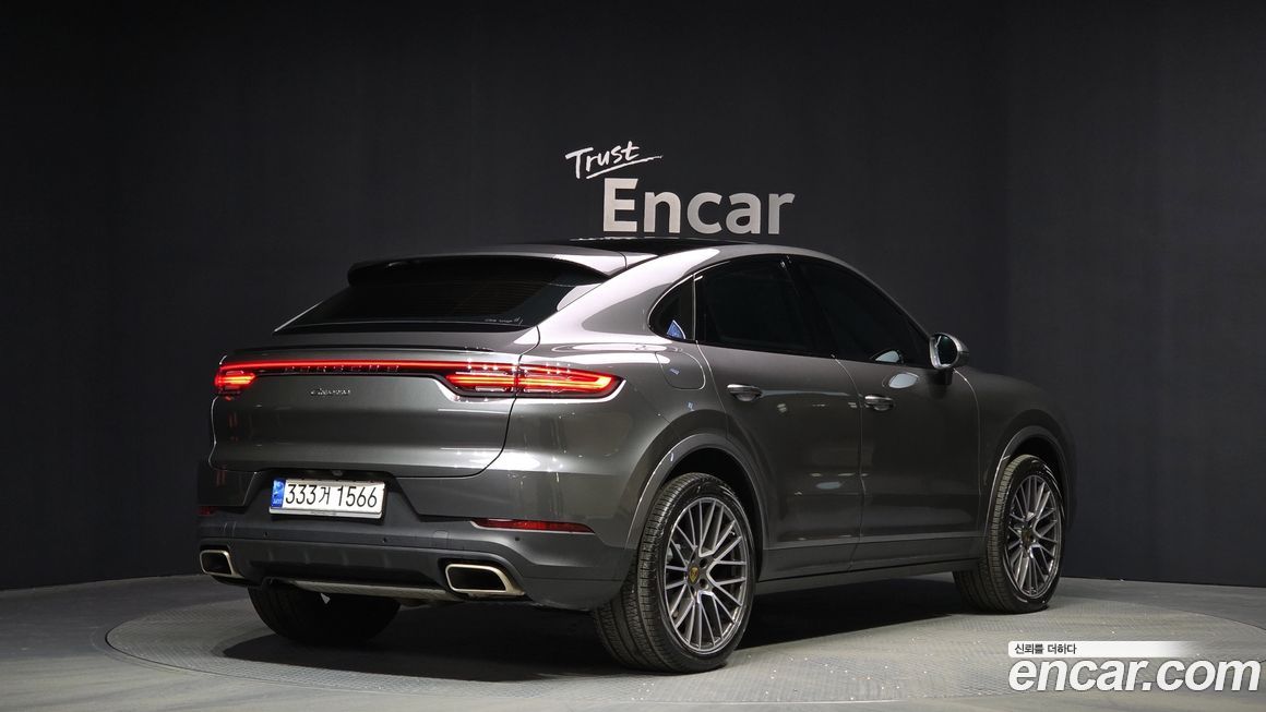 Porsche Cayenne 2021