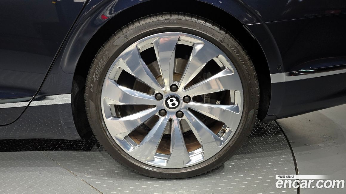 Bentley Flying Spur 2021