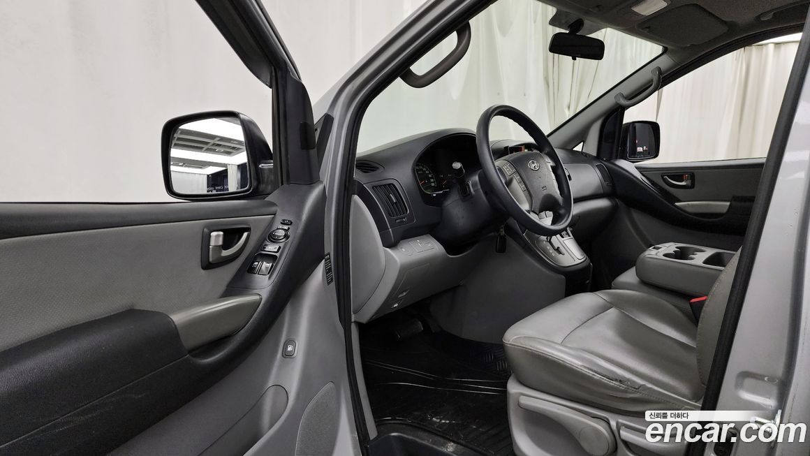 Hyundai Starex 2012