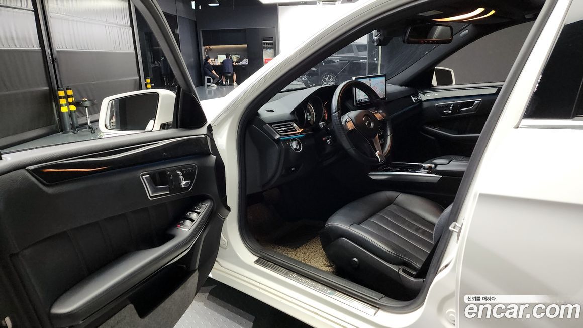 Mercedes-Benz E-Class 2014