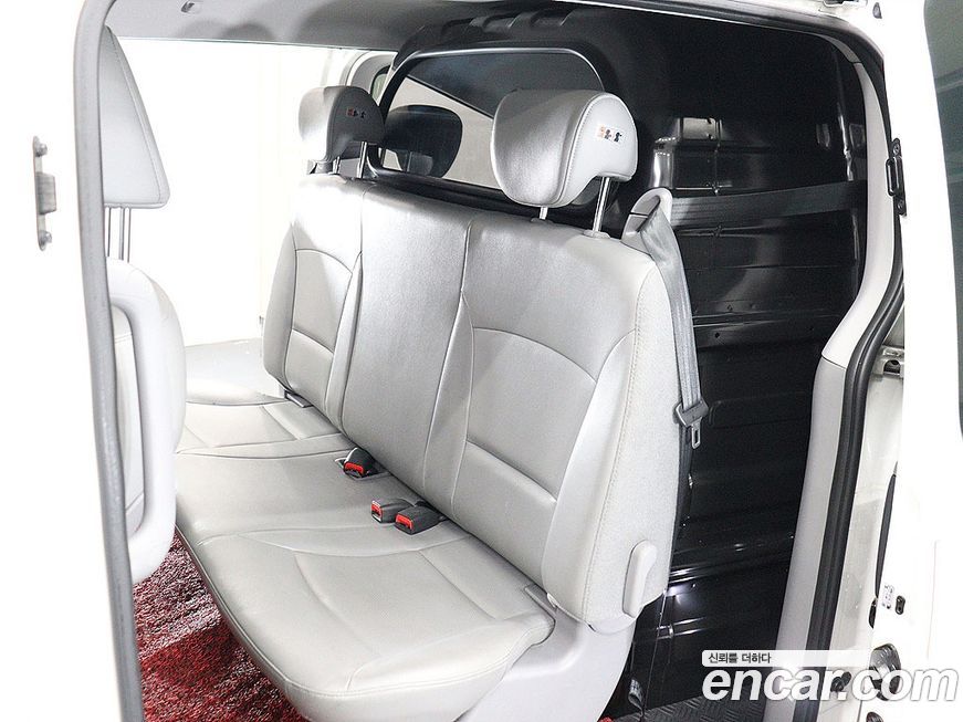 Hyundai Starex 2021