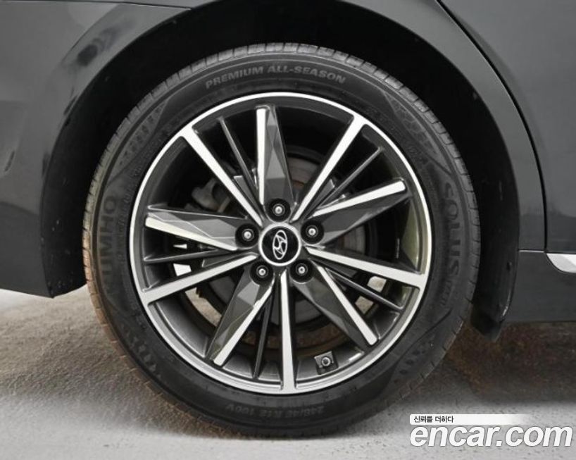 Hyundai Grandeur 2020