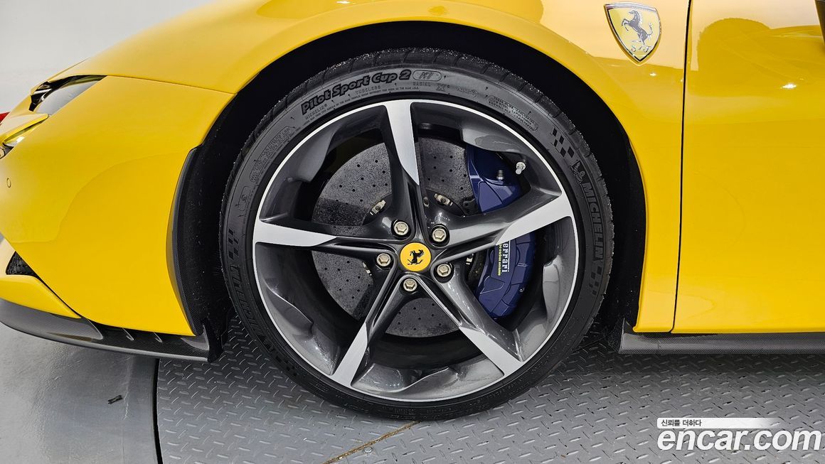 Ferrari SF90 2023