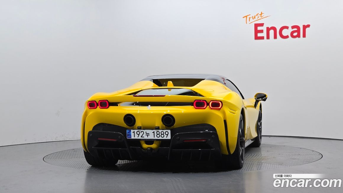 Ferrari SF90 2023
