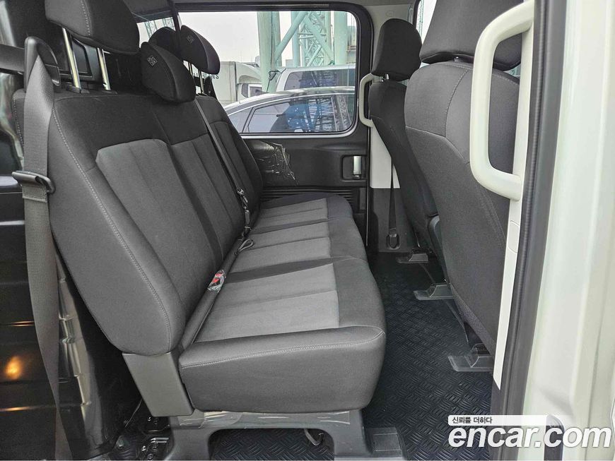 Hyundai Staria 2023