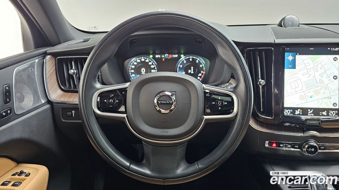 Volvo XC60 2021