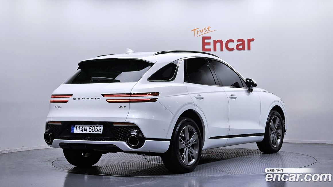 Genesis GV70 2023