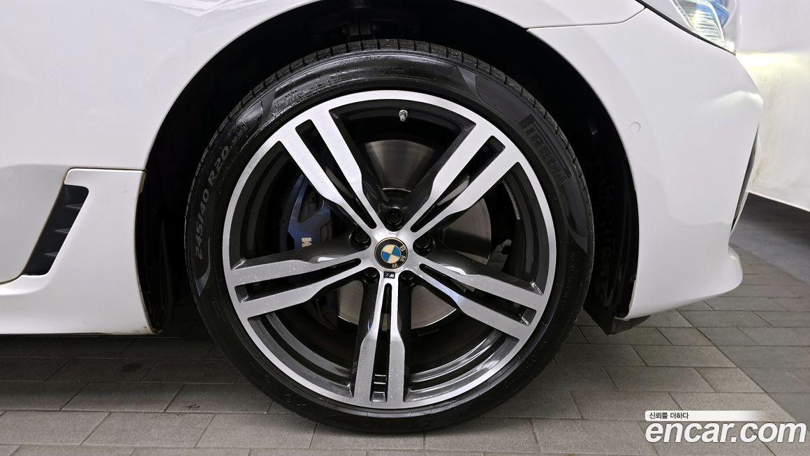 BMW Gran Turismo 2023