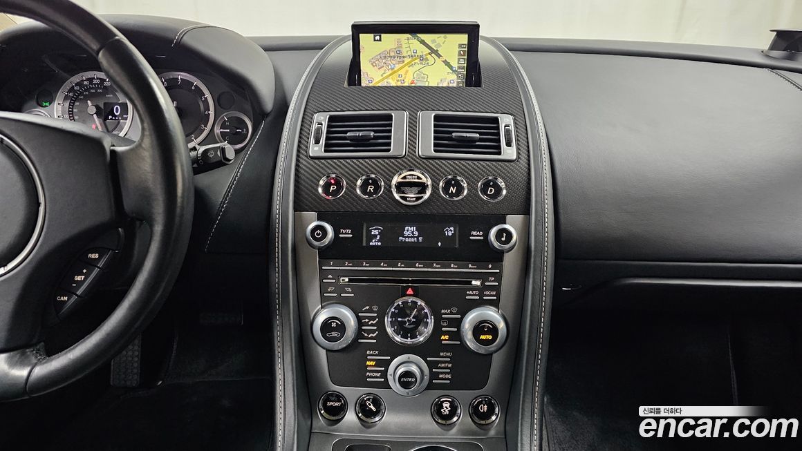 Astonmartin Rapide 2015