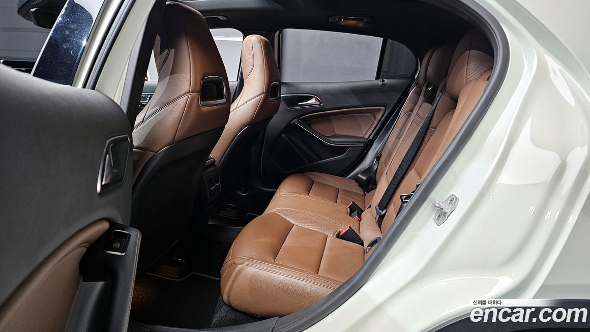 Mercedes-Benz GLA-Class 2018