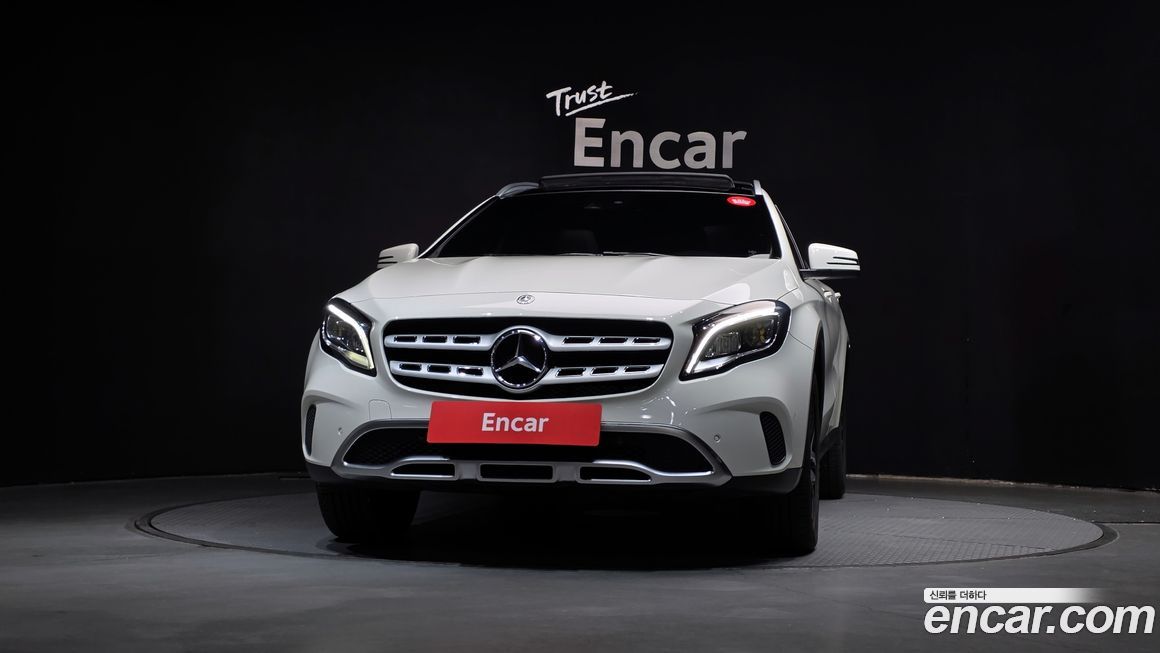 Mercedes-Benz GLA-Class 2018