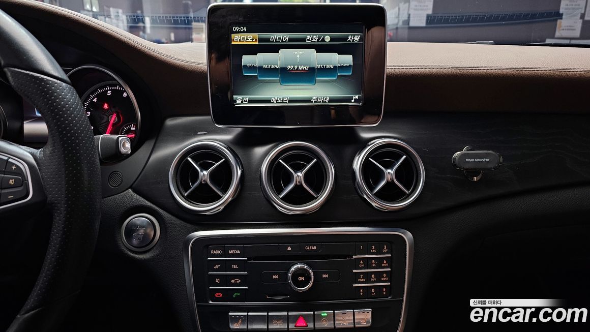 Mercedes-Benz GLA-Class 2018