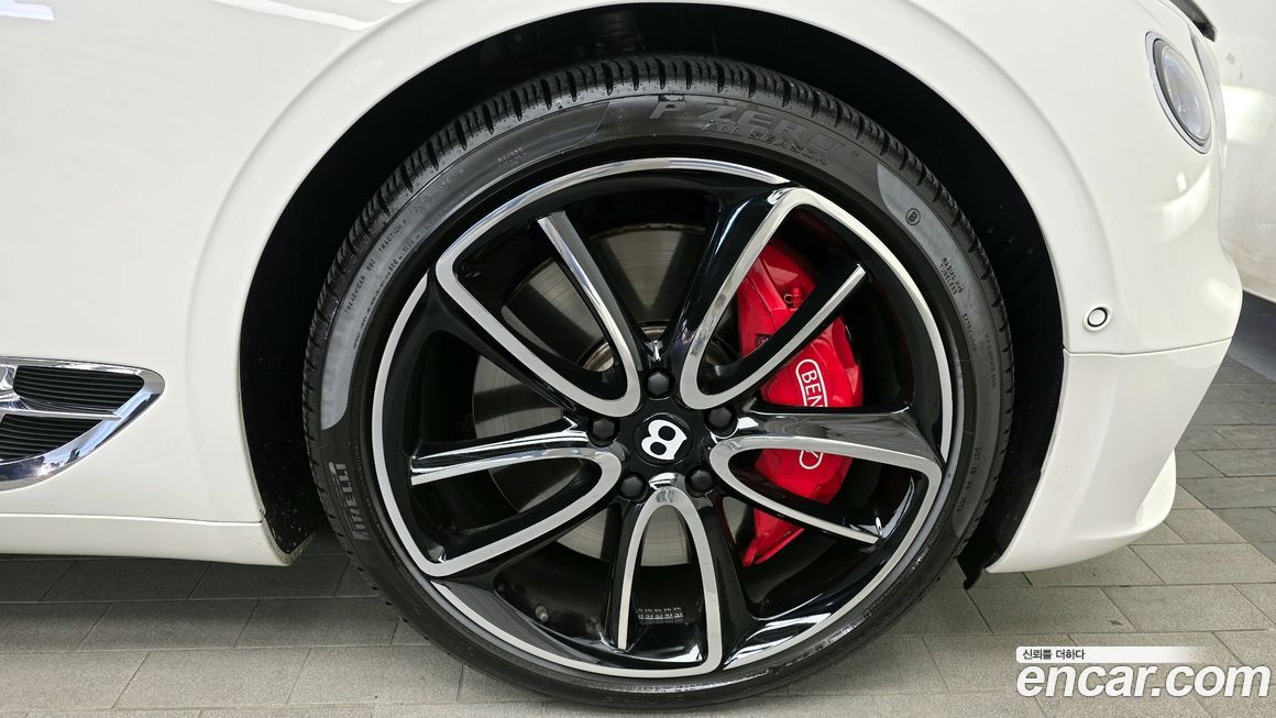 Bentley Continental 2022