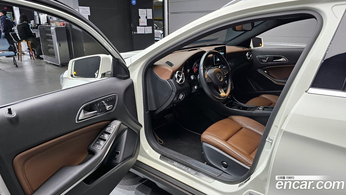 Mercedes-Benz GLA-Class 2018