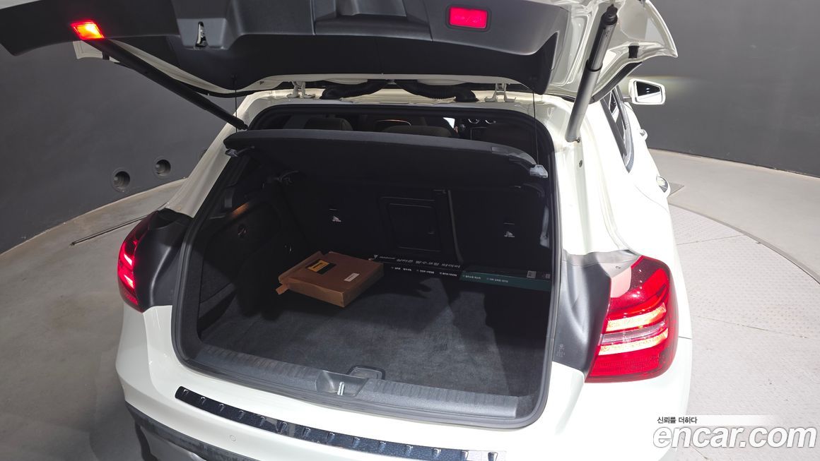 Mercedes-Benz GLA-Class 2018