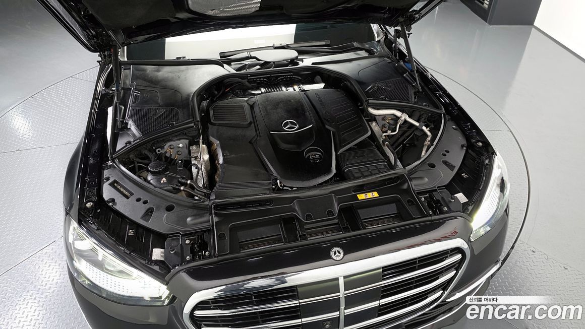 Mercedes-Benz S-Class 2022