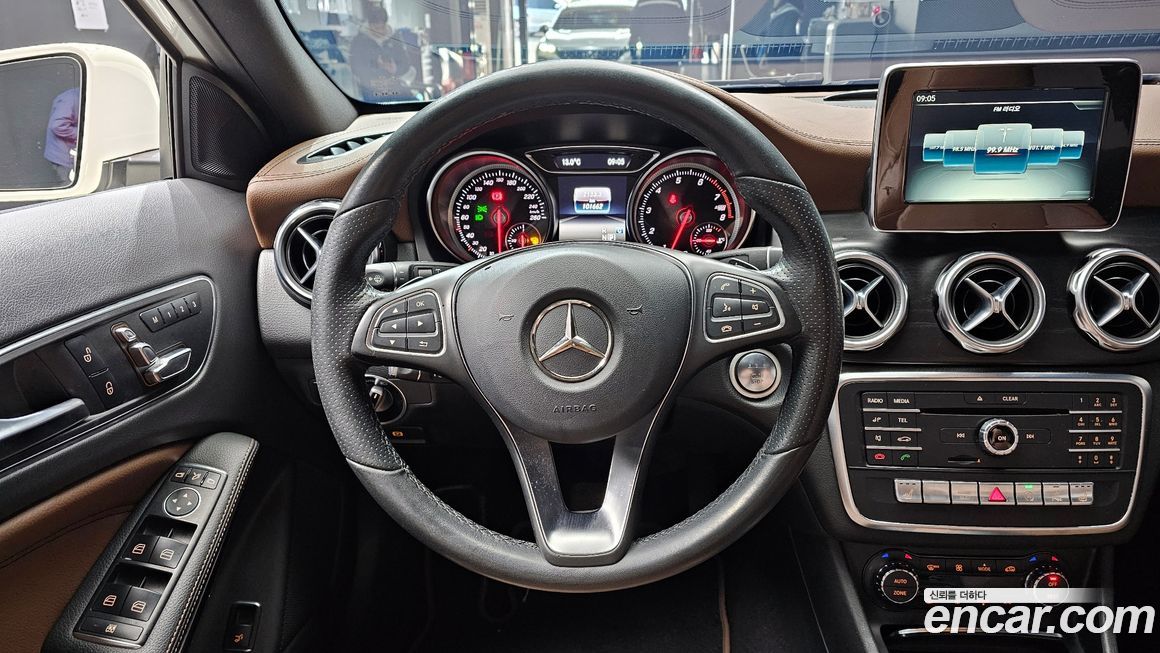 Mercedes-Benz GLA-Class 2018