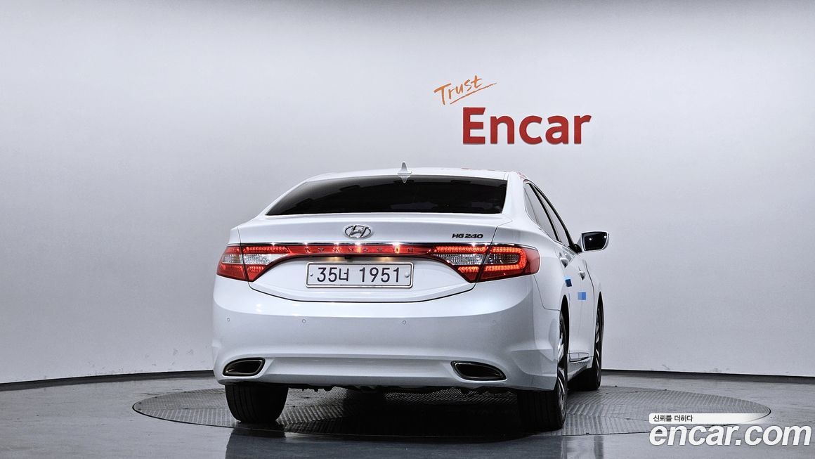 Hyundai Grandeur 2012