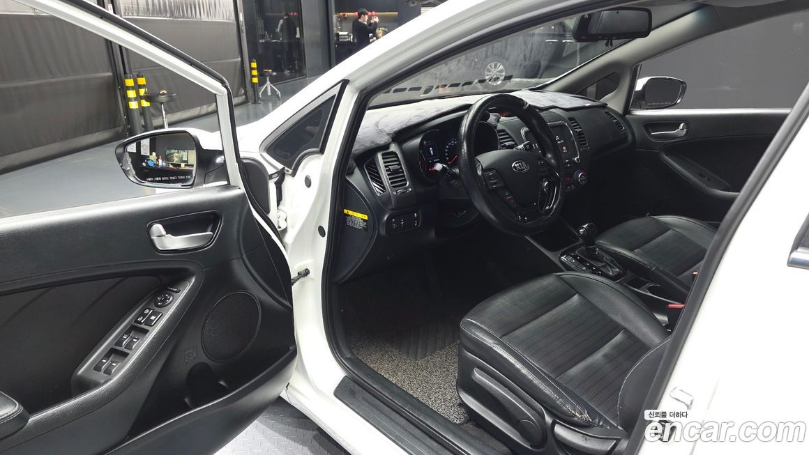 Kia K3 2016