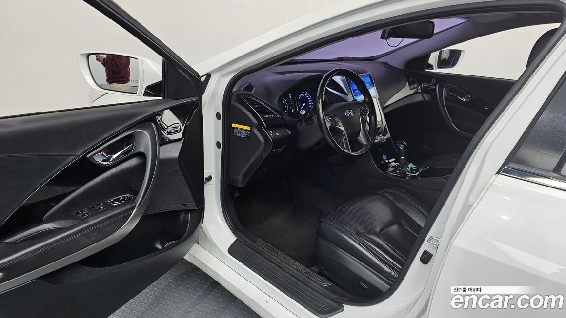 Hyundai Grandeur 2012