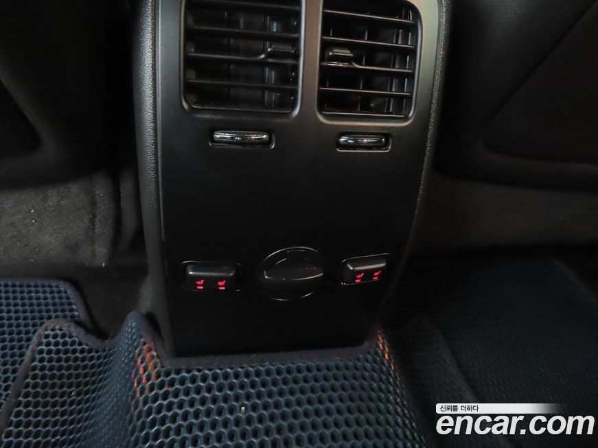 Lincoln MKS 2014