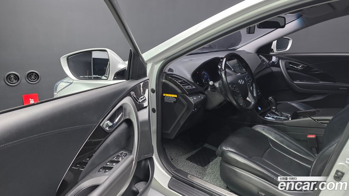 Hyundai Grandeur 2016