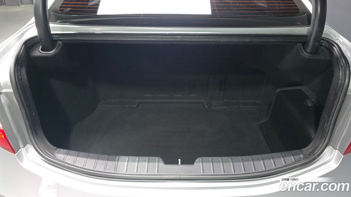 Hyundai Grandeur 2016