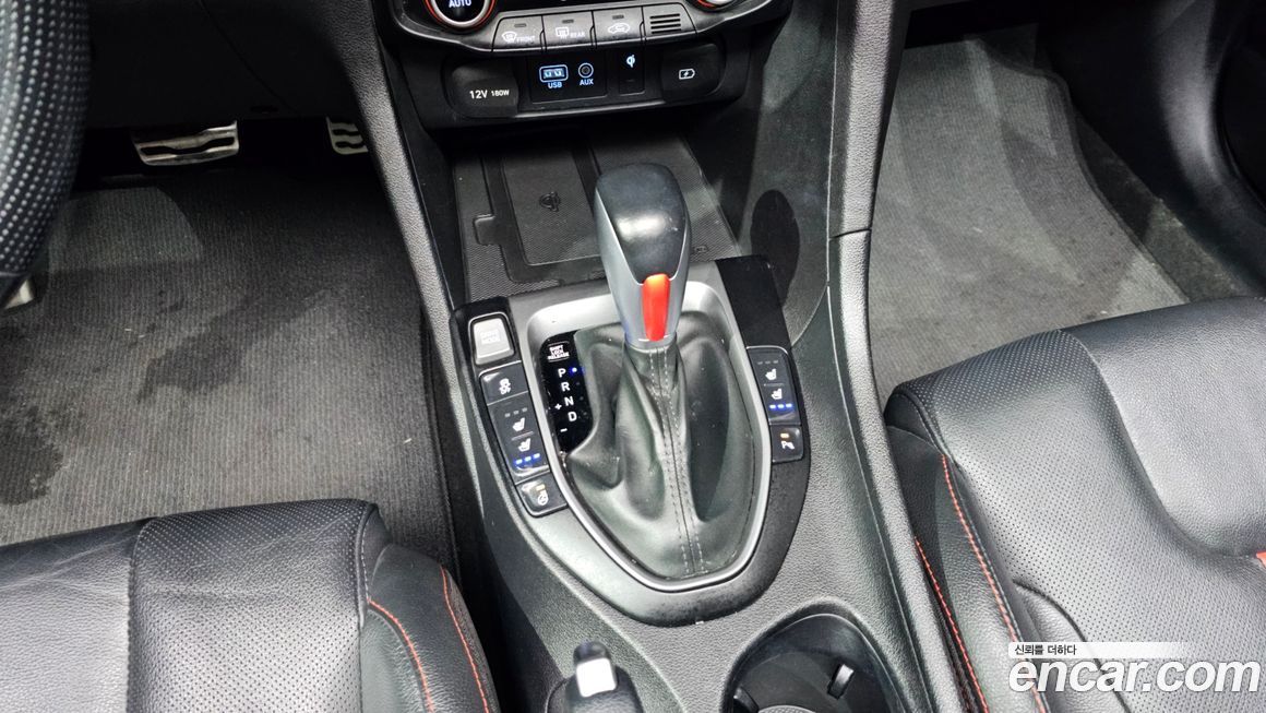 Hyundai Veloster 2018