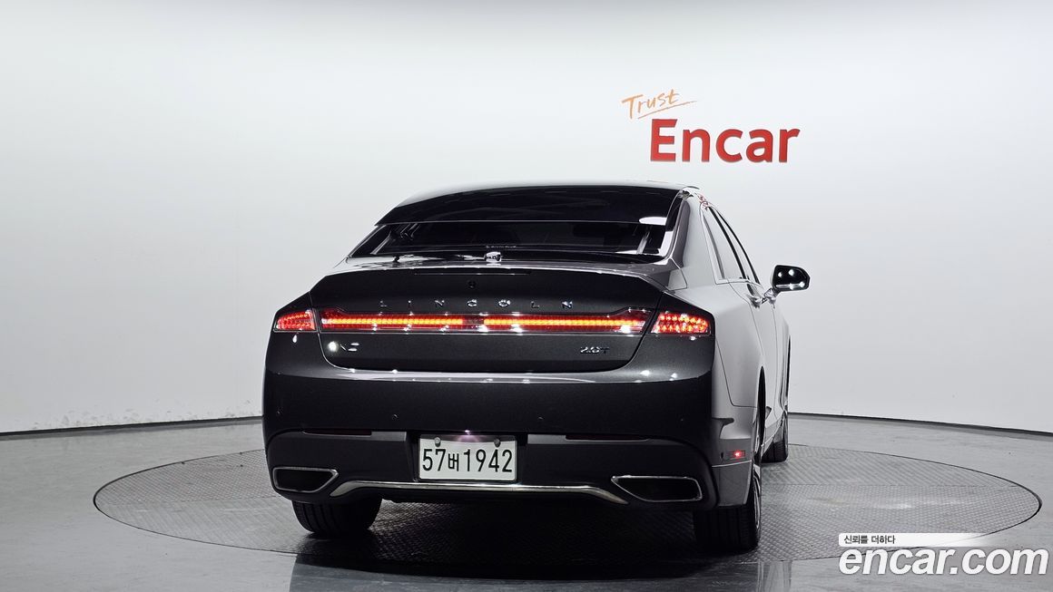 Lincoln MKZ 2018