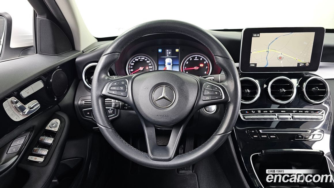 Mercedes-Benz C-Class 2018