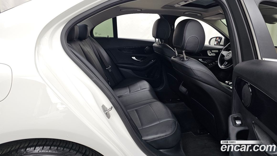 Mercedes-Benz C-Class 2018