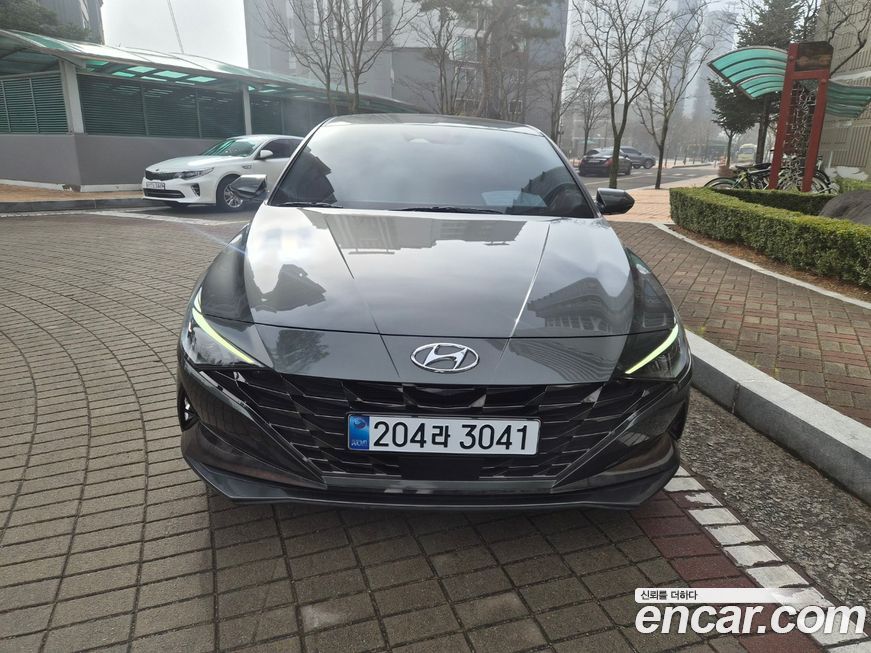 Hyundai AVANTE 2022