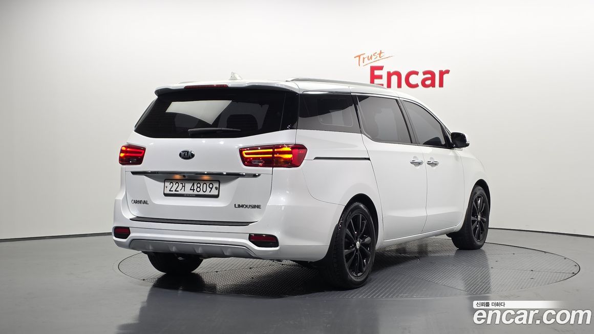 Kia Canival 2019