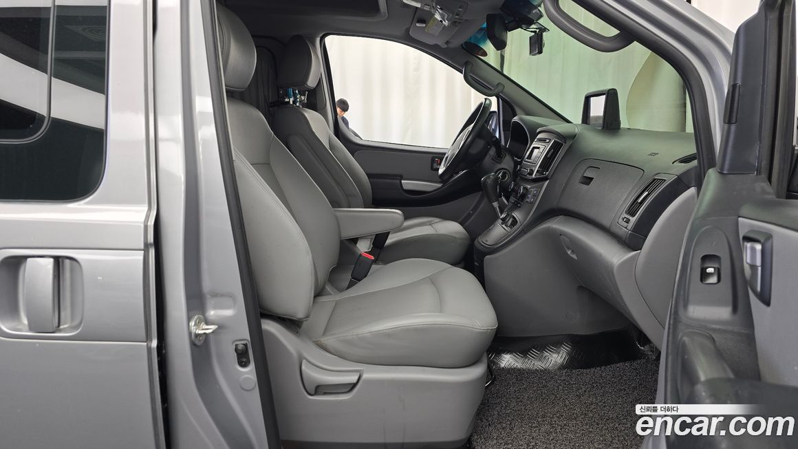 Hyundai Starex 2018