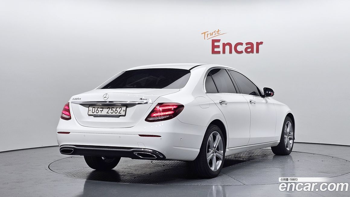 Mercedes-Benz E-Class 2017