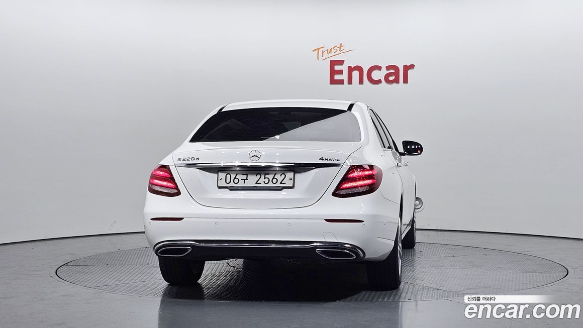 Mercedes-Benz E-Class 2017