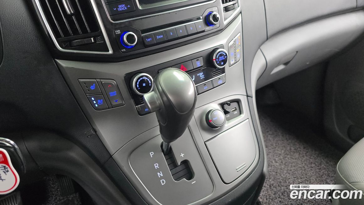 Hyundai Starex 2018