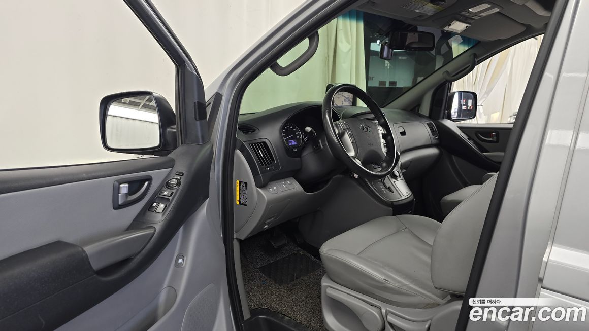 Hyundai Starex 2018