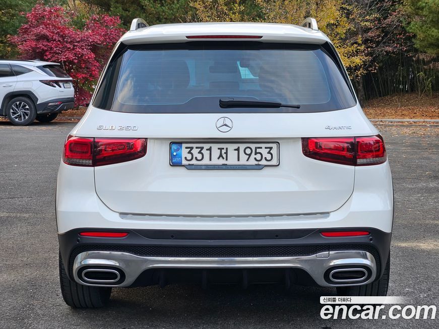Mercedes-Benz GLB-Class 2020
