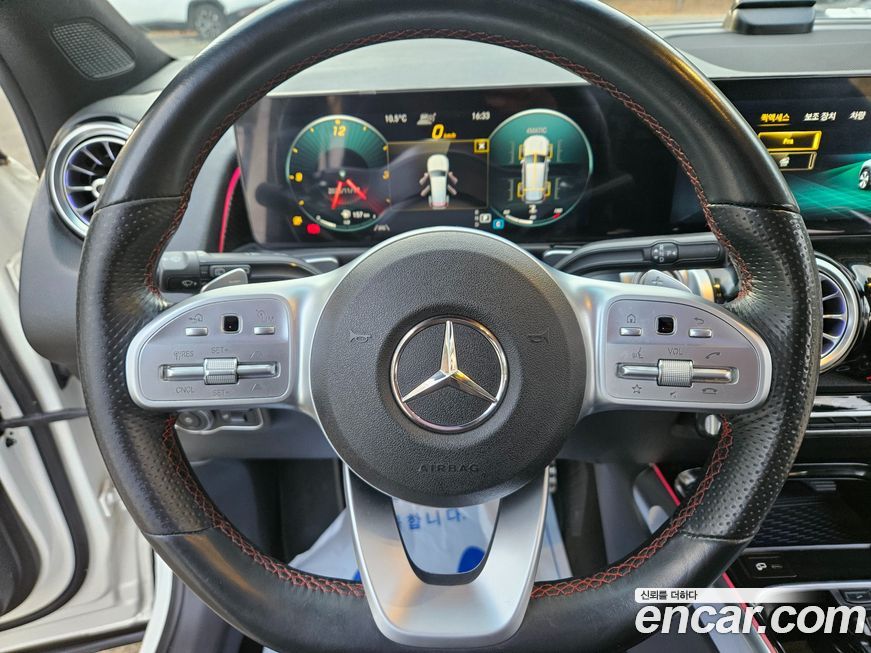 Mercedes-Benz GLB-Class 2020