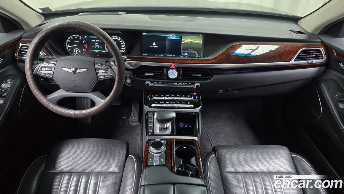 Genesis EQ900 2016