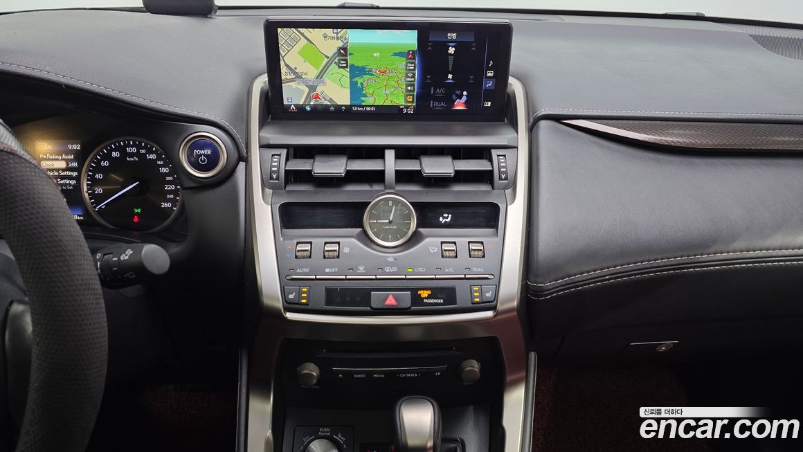 Lexus NX 2018