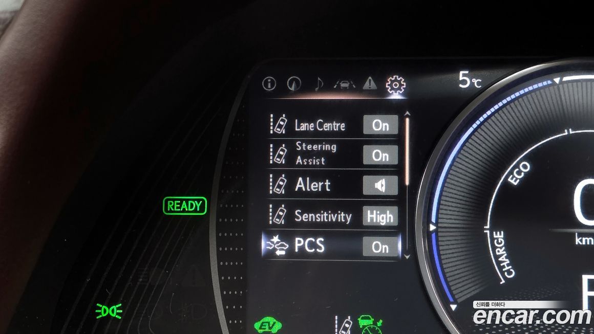 Lexus ES 2019