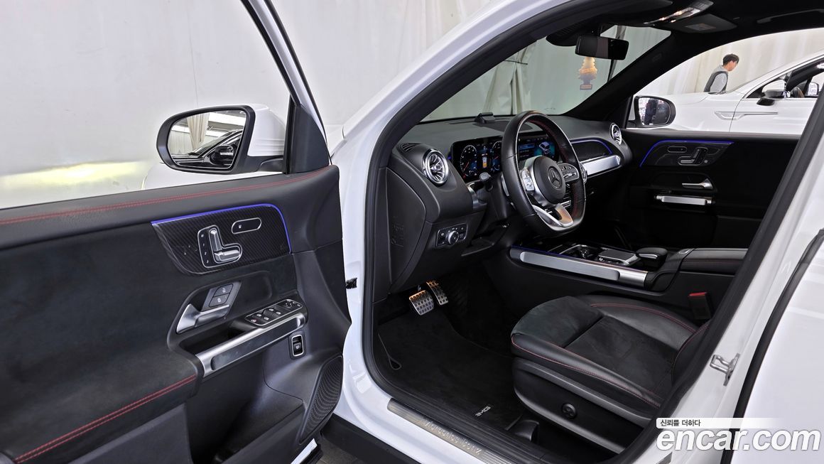 Mercedes-Benz GLB-Class 2021