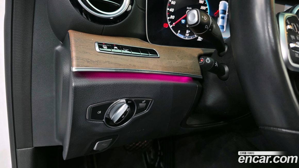 Mercedes-Benz E-Class 2020