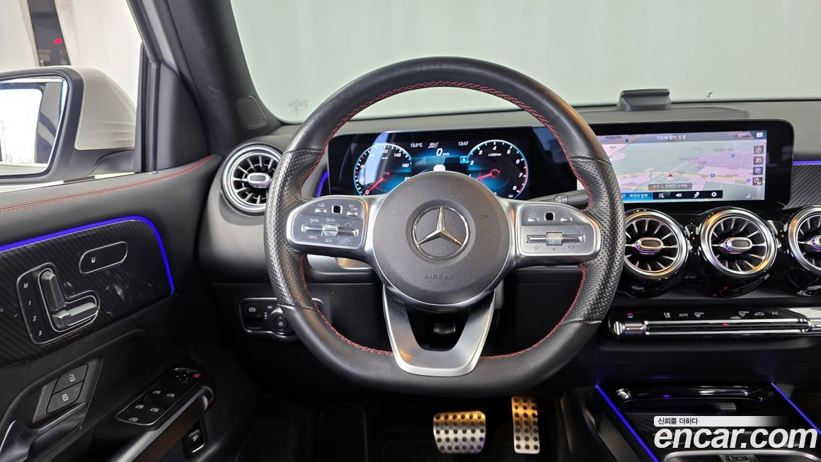 Mercedes-Benz GLB-Class 2021