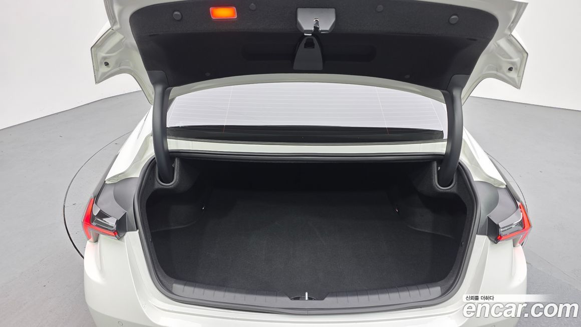 Kia K8 2025